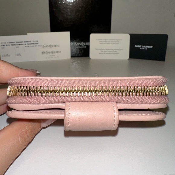 MONTHLY GIVEAWAY 10/24-11/24 Saint Laurent YSL Compact Wallet EUC IN BOX - Picture 5 of 10